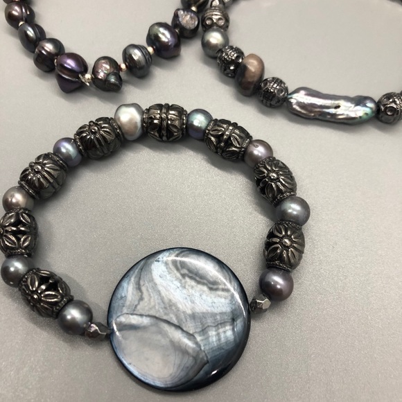 Freshwater Pearl Bracelets - Picture 1 of 4